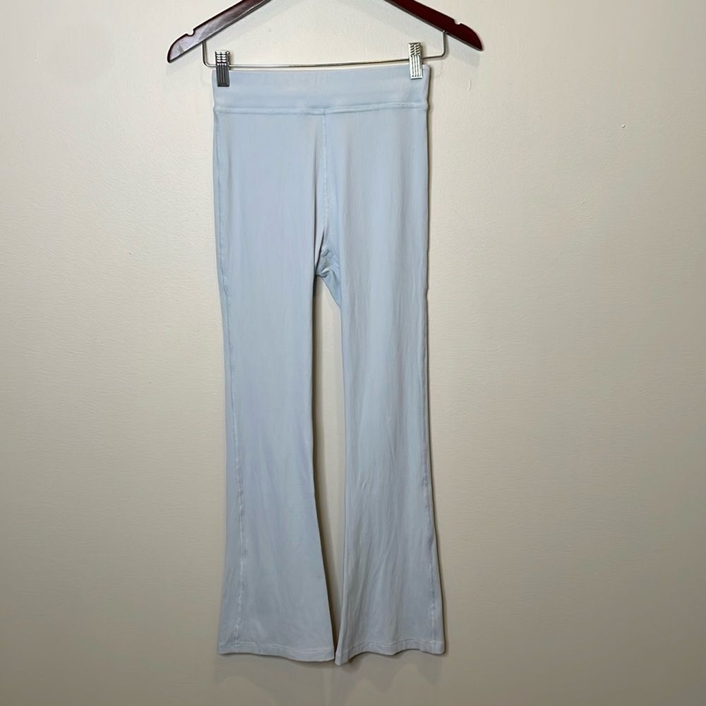 Outdoor Voices Ribbed Flare Legging Size Small